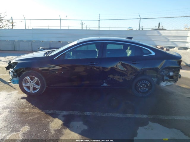 1G1ZB5ST5LF154963 Chevrolet Malibu Fwd Ls