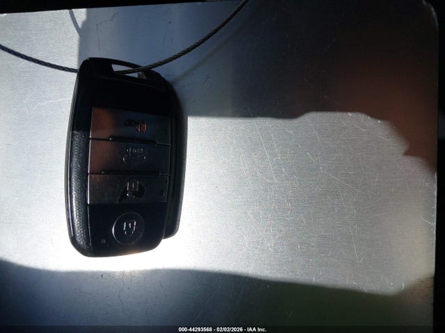 KNDJX3A53G7367715 KIA Soul !