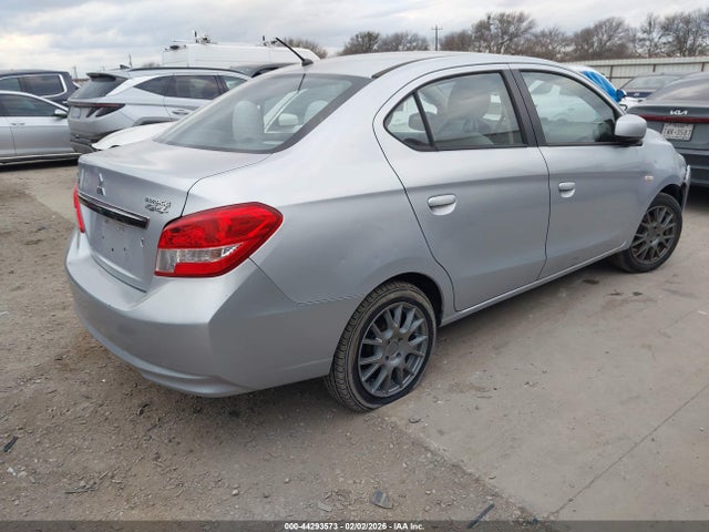 2017 MITSUBISHI MIRAGE G4 ML32F3FJOHHF07203 Photo 3