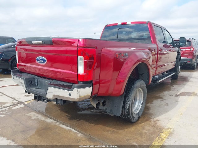 1FT8W3DT7KEF48588 Ford F-350 Lariat