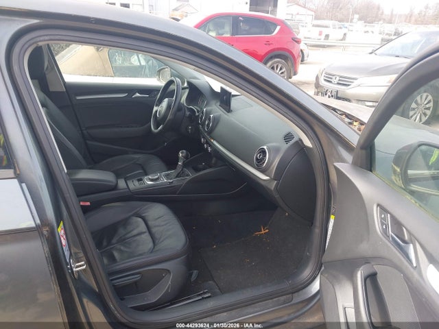 2015 AUDI A3 WAUACGFFXF1021289 Photo 4