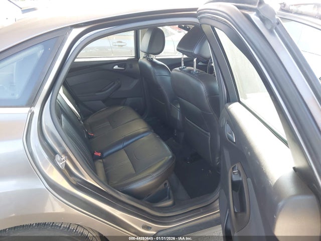 1FADP3J24EL138750 Ford Focus Titanium
