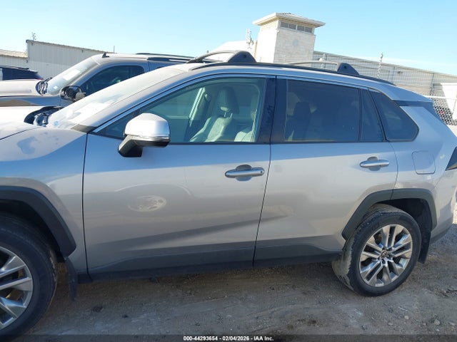 Toyota Rav4 Xle Premium 2022 2T3C1RFV6NC191591 Image 14