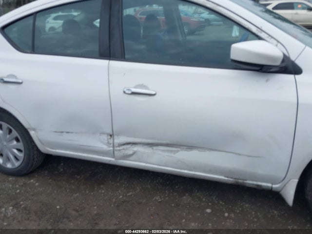 3N1CN7AP5HL901014 Nissan Versa 1.6 Sv
