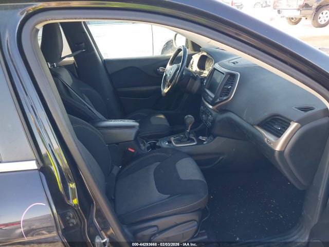 2014 Jeep Cherokee Latitude მანქანა იყიდება აუქციონზე, vin: 1C4PJLCB3EW172196, აუქციონის ნომერი: 44293668