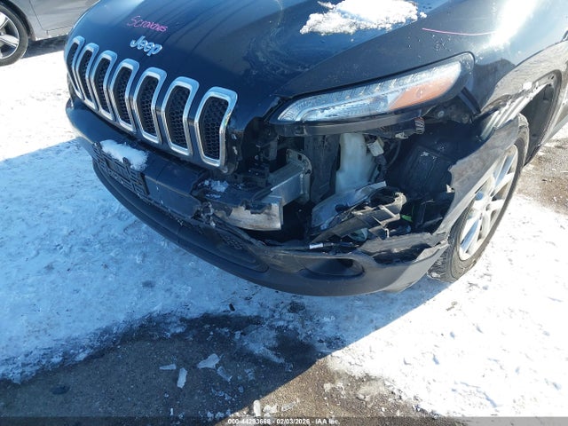 2014 Jeep Cherokee Latitude მანქანა იყიდება აუქციონზე, vin: 1C4PJLCB3EW172196, აუქციონის ნომერი: 44293668