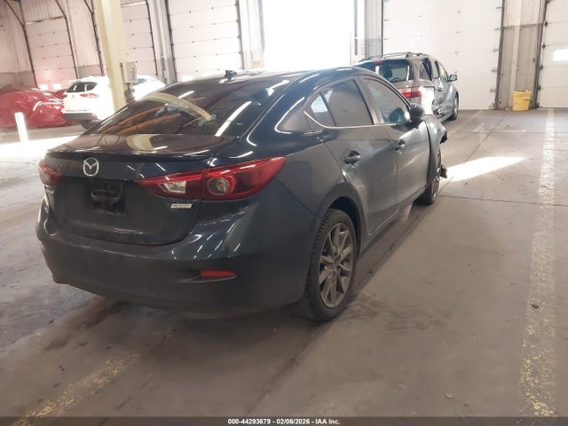 3MZBN1W38JM196945 Mazda Mazda3 Grand Touring