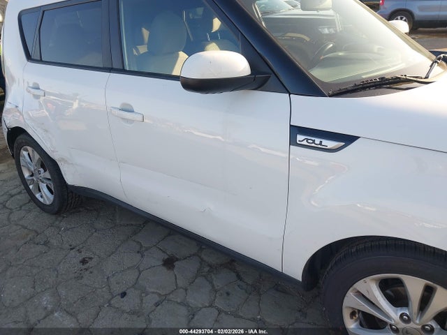 KIA SOUL + 2015 KNDJP3A58F7170330 Image 12