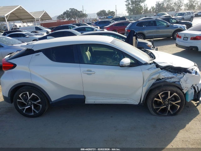 JTNKHMBX5K1012723 Toyota C-HR XLE