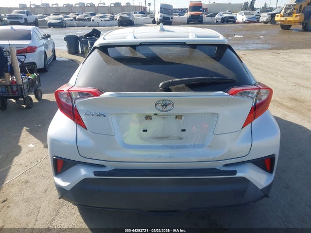JTNKHMBX5K1012723 Toyota C-HR XLE