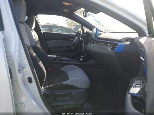 2019 TOYOTA C-HR JTNKHMBX5K1012723 Photo 4