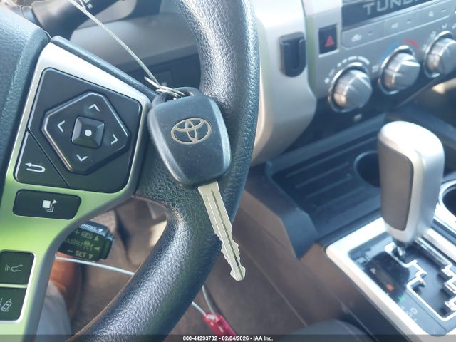 5TFRM5F15JX131443 Toyota Tundra Sr5 4.6l V8