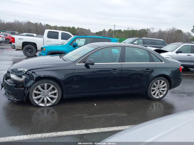2013 Audi A4 2.0t Premium მანქანა იყიდება აუქციონზე, vin: WAUBFAFL4DN048931, აუქციონის ნომერი: 44293753