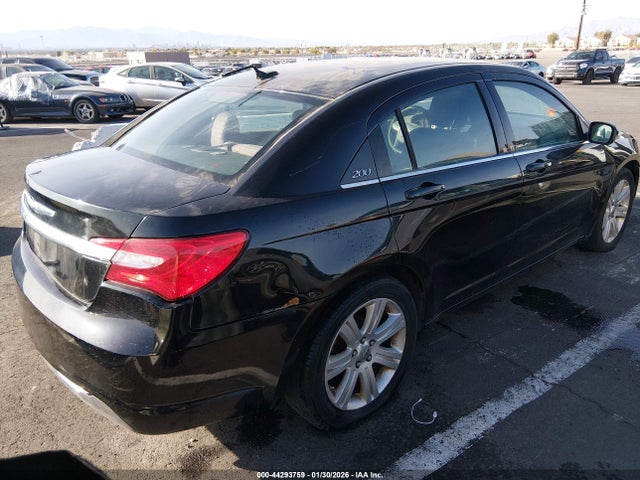 44293759 :رقم المزاد ، 1C3CCBBB7DN503651 vin ، 2013 Chrysler 200 Touring مزاد بيع