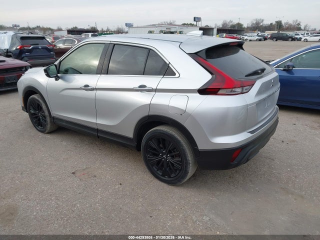 2022 MITSUBISHI ECLIPSE CROSS JA4ATVAA8NZ058368 Photo 2