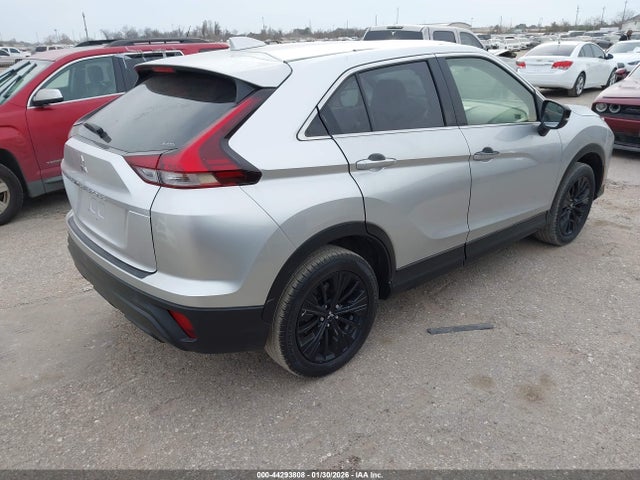 2022 MITSUBISHI ECLIPSE CROSS JA4ATVAA8NZ058368 Photo 3