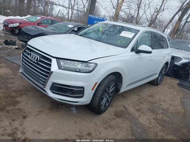 2019 AUDI Q7 WA1LAAF72KD020759 Photo 1