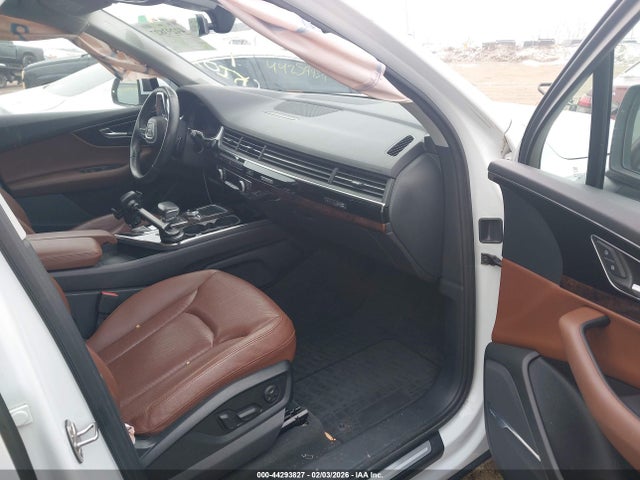 2019 AUDI Q7 WA1LAAF72KD020759 Photo 4