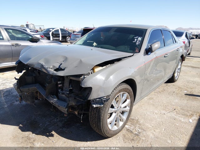 2019 CHRYSLER 300 2C3CCARG2KH531116 Photo 1