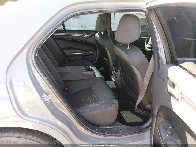 2019 CHRYSLER 300 2C3CCARG2KH531116 Photo 7