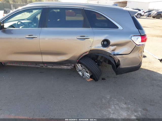 5XYPG4A32GG016134 KIA Sorento 2.4l Lx