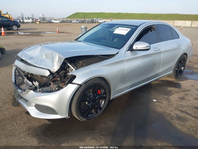 55SWF4JB9GU151347 Mercedes-Benz C 300