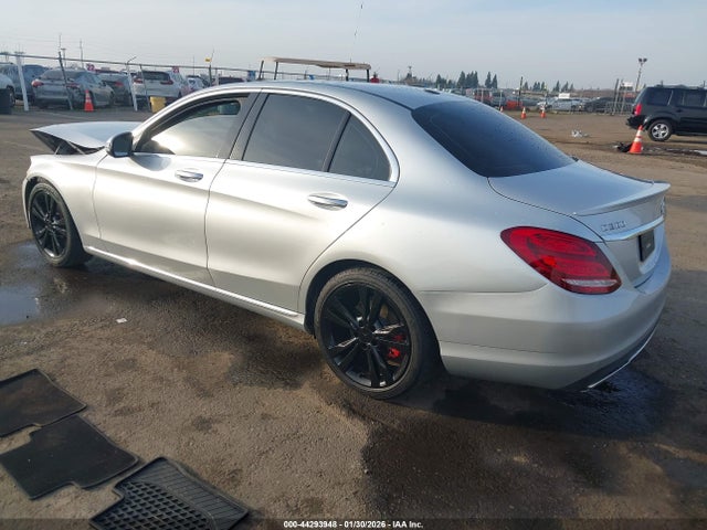 55SWF4JB9GU151347 Mercedes-Benz C 300