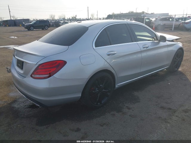 55SWF4JB9GU151347 Mercedes-Benz C 300