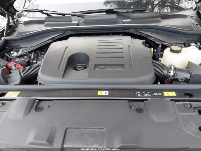 SALKPBFU8SA277737 Land Rover Range Rover P400 Se 7 Seat