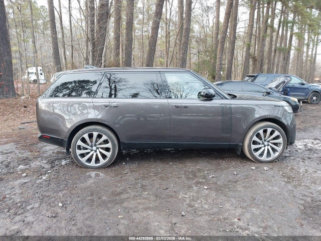 SALKPBFU8SA277737 Land Rover Range Rover P400 Se 7 Seat