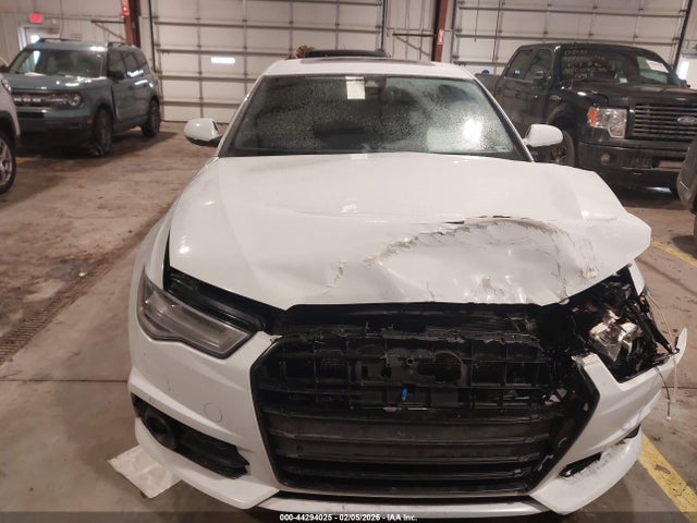 Продажа на аукционе авто 2017 Audi S6 4.0t Premium Plus, vin: WAUFFAFC4HN123148, номер лота: 44294025
