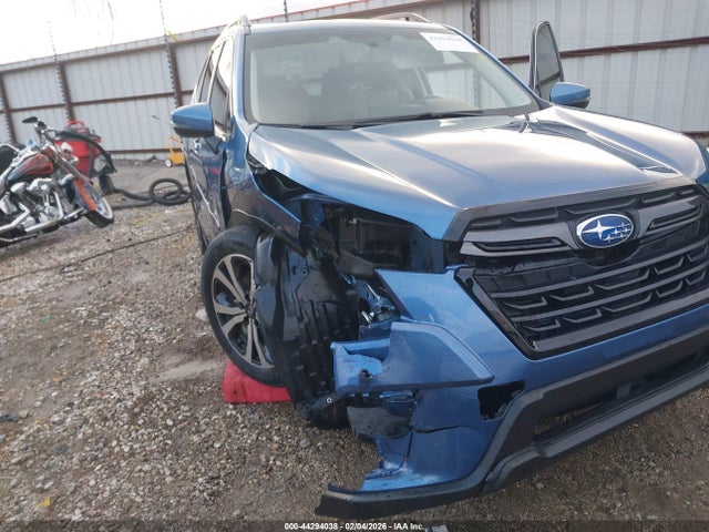 Subaru Forester Limited 2023 JF2SKAPC5PH460518 Image 6