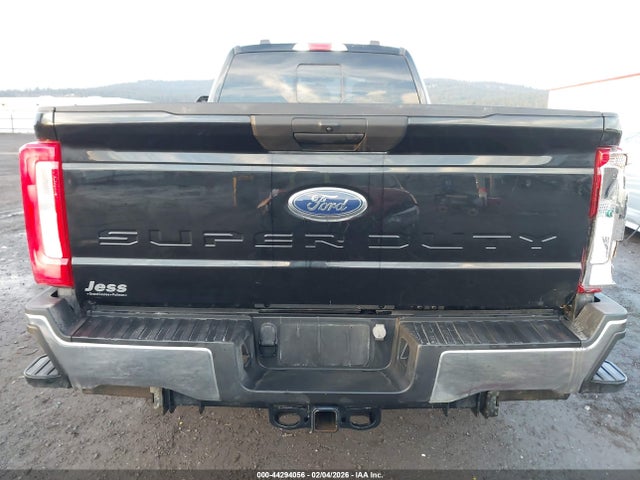 1FT8X2BN5PEE13211 Ford F-250 Xlt
