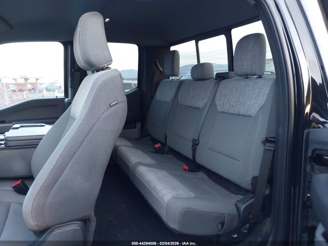 1FT8X2BN5PEE13211 Ford F-250 Xlt