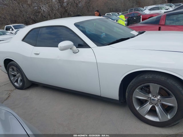 2C3CDZAG7KH751276 Dodge Challenger Sxt