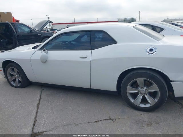 2C3CDZAG7KH751276 Dodge Challenger Sxt