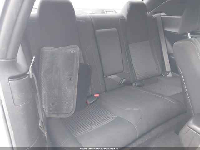 2C3CDZAG7KH751276 Dodge Challenger Sxt