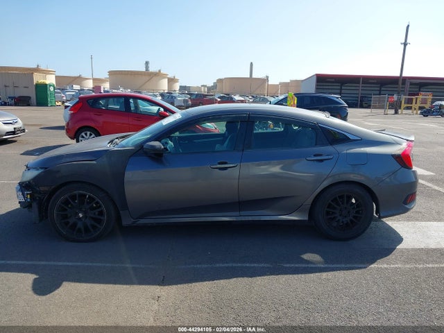Продажа на аукционе авто 2016 Honda Civic Lx, vin: 2HGFC2F55GH515812, номер лота: 44294105