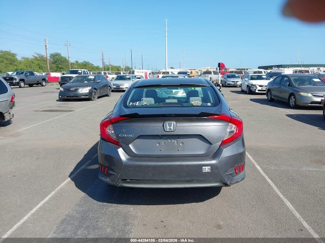 Продажа на аукционе авто 2016 Honda Civic Lx, vin: 2HGFC2F55GH515812, номер лота: 44294105