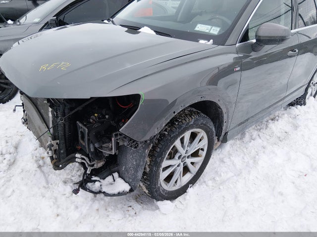 2022 AUDI Q3 WA1EECF32N1131498 Photo 1