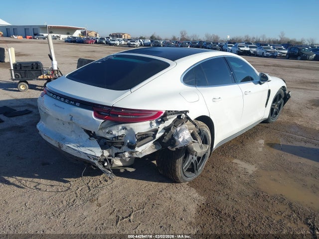 2018 PORSCHE PANAMERA WP0AA2A75JL101673 Photo 3