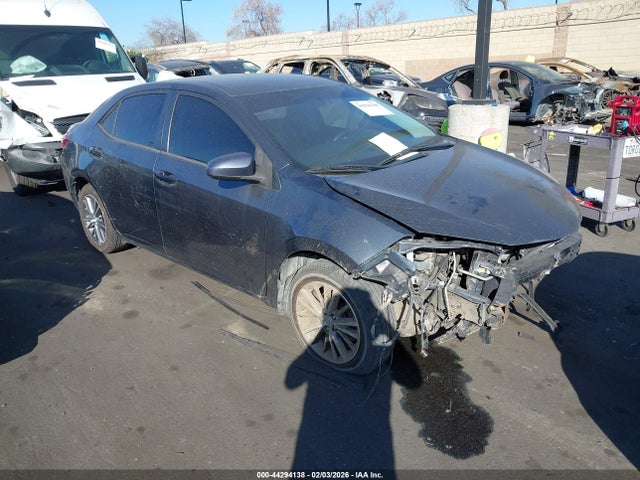 Toyota COROLLA LE 2015 5YFBURHE5FP277582 zdjęcie główne