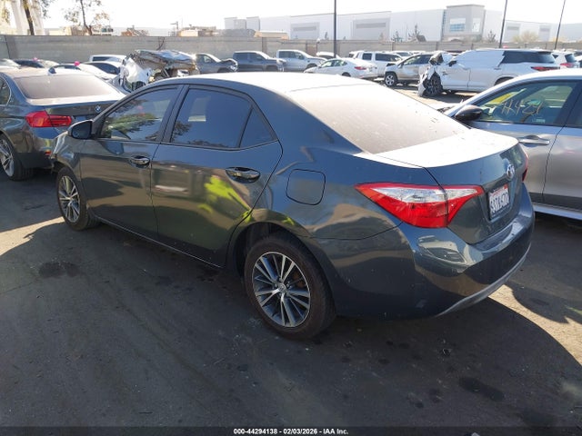 Toyota COROLLA LE 2015 5YFBURHE5FP277582 Image 3