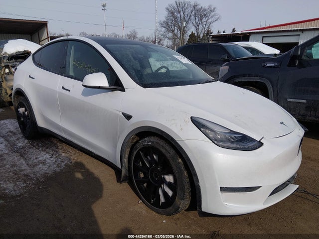 2023 TESLA MODEL Y 7SAYGDEE0PA043159 Photo 0