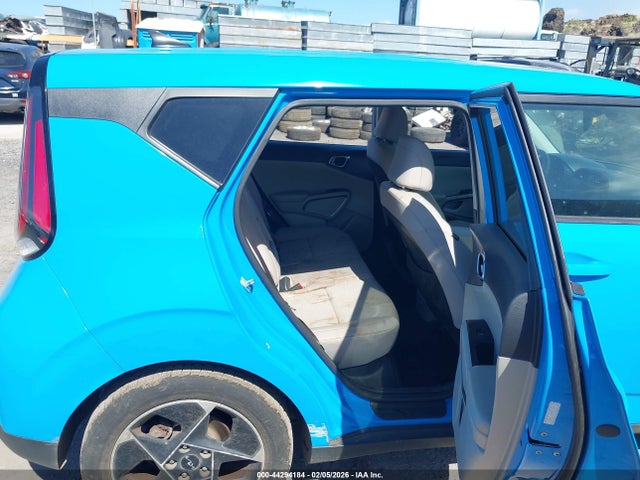 KNDJ33AU0P7208671 KIA SOUL EX