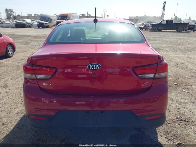 2020 Kia Rio S მანქანა იყიდება აუქციონზე, vin: 3KPA24AD2LE354900, აუქციონის ნომერი: 44294197