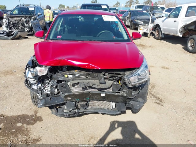 2020 Kia Rio S მანქანა იყიდება აუქციონზე, vin: 3KPA24AD2LE354900, აუქციონის ნომერი: 44294197