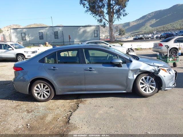 Toyota Corolla Hybrid Le 2024 JTDBCMFE0R3063010 Image 13