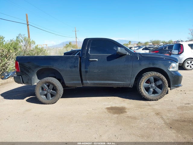 3C6JR6AT7EG303633 RAM 1500 Express