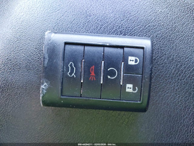 44294211 :رقم المزاد ، 1GYEE437980148399 vin ، 2008 Cadillac Srx V6 مزاد بيع